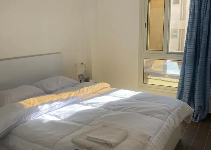 2Br Modern Apartment